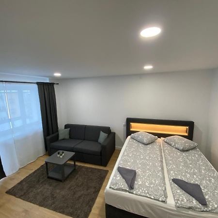 Akmene Center Apartment Naujoji Akmene Экстерьер фото